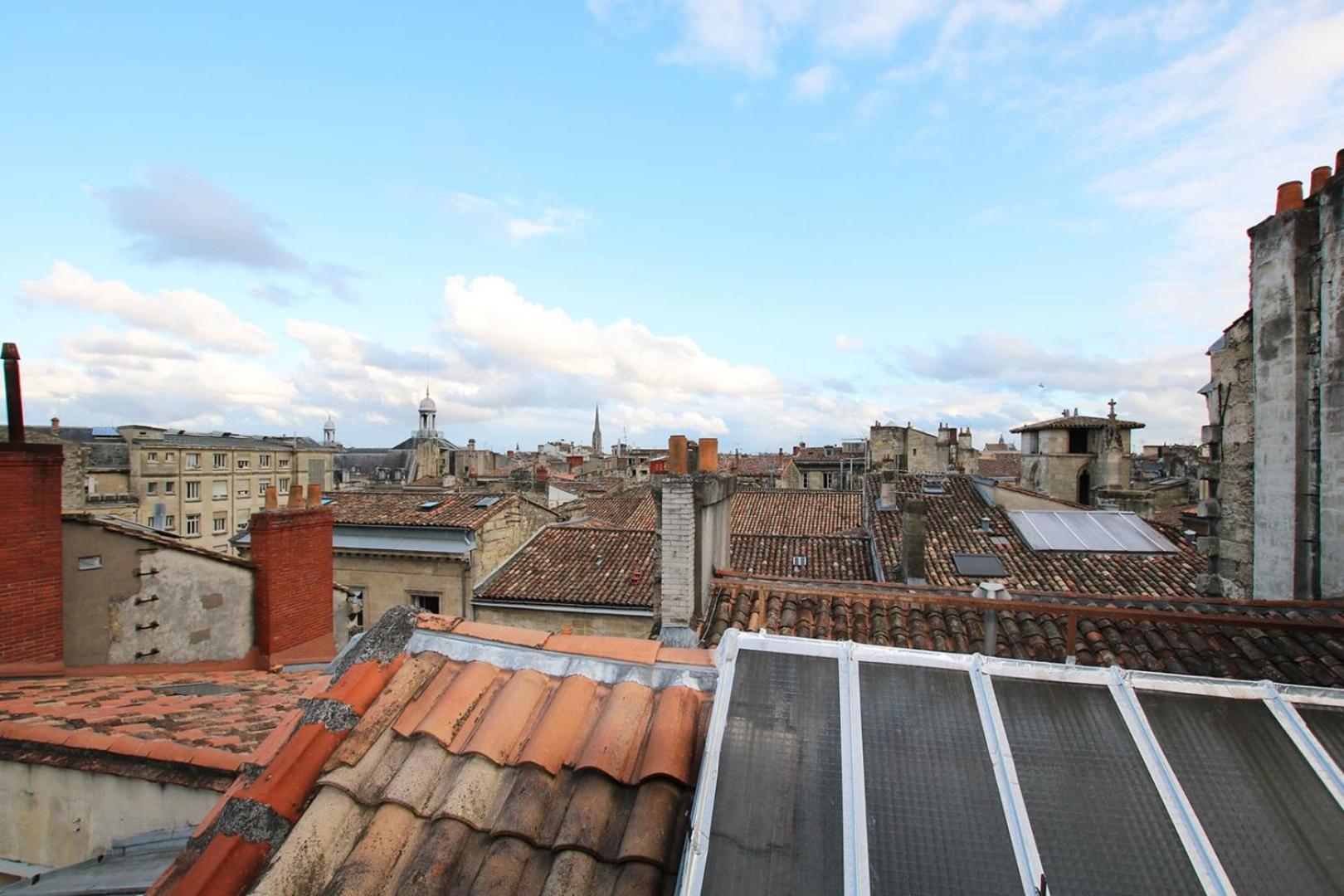 Guestready - Sunny Attic Apt Near Grand Theatre Bordeaux Dış mekan fotoğraf